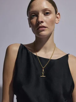 Gold T-bar on Chunky Belcher Clipt Necklace