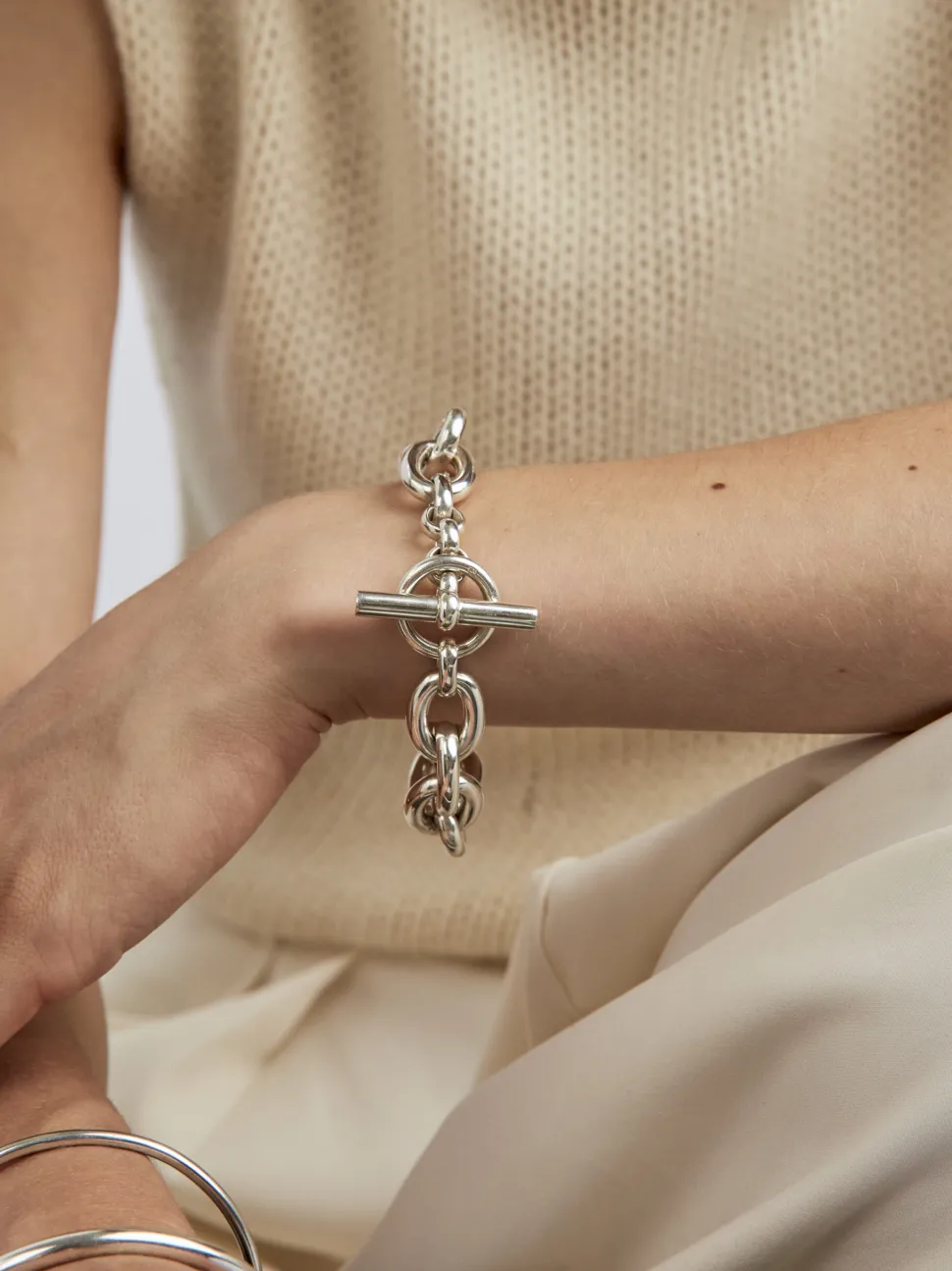 Large Silver Round Linked Bracelet