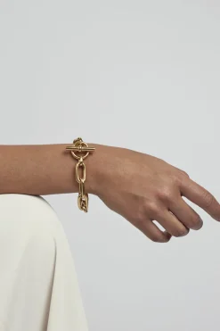 Medium Gold Oval Linked Bracelet