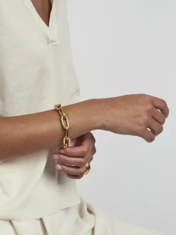 Medium Gold Oval Linked Bracelet