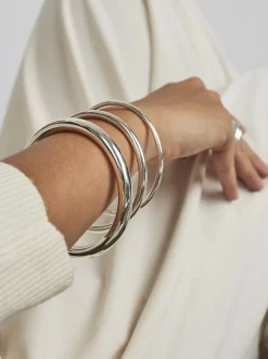 Medium Plain Silver Bangle