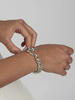 Medium Silver Curb Linked Bracelet