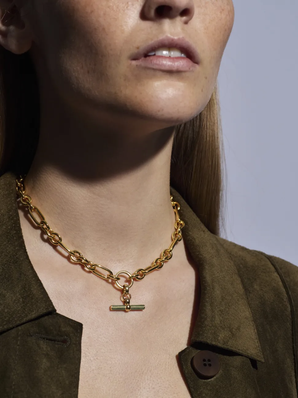 Olive Enamelled Small Gold T-Bar on Clipt Watch Chain Necklace