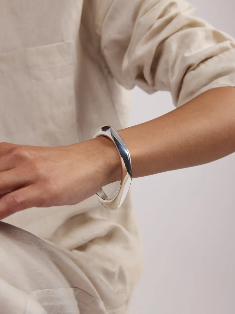Silver-Plated Retro Bangle