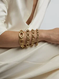 Small Gold Interlock Bracelet