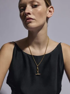 Small Gold T-bar on Belcher Clipt Necklace