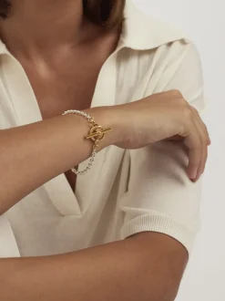 Small Silver and Gold T-bar Clasp on Belcher Chain Bracelet