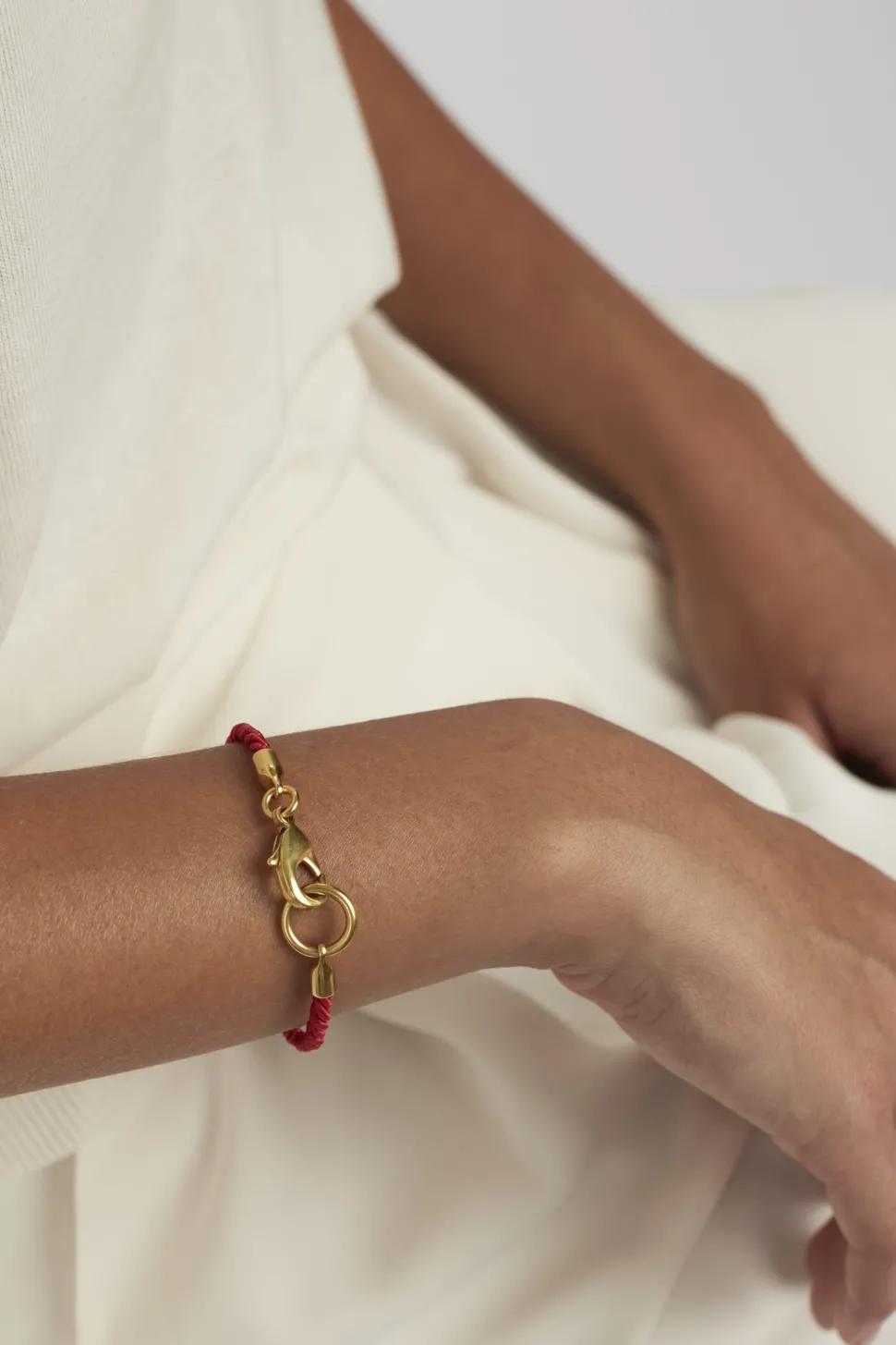 Tilly Sveaas Crimson Gold Friendship Bracelet